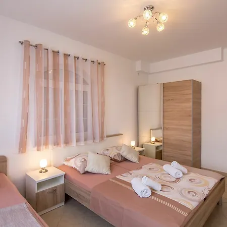 Aparments Slavko Apartment Okrug Gornji