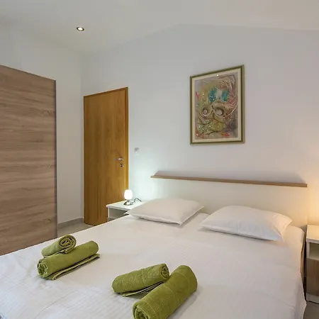 Aparments Slavko Apartment Okrug Gornji