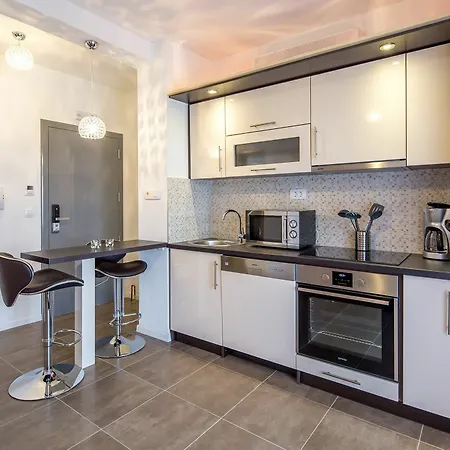 Apartment Aparments Slavko Okrug Gornji